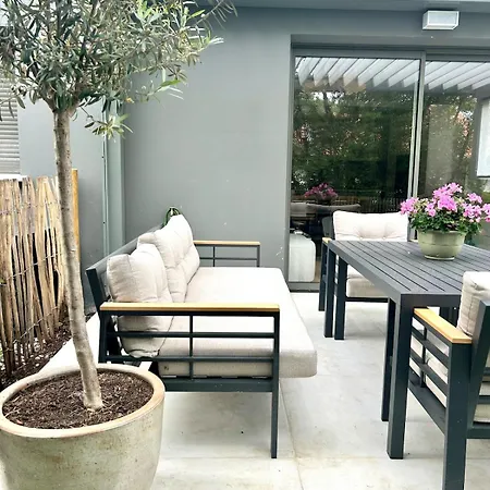 T3 De Gamme Proche - Climatisation, Terrasse, Jardin & Parking Gratuit *